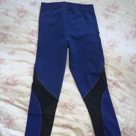 Nike Pro Cropped deep Blue Tights with sheer patches - Picture 5 of 5